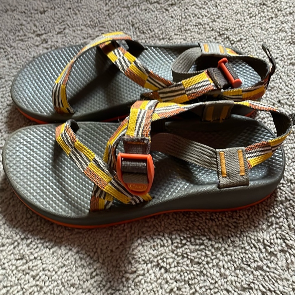 Chaco sandals size 6